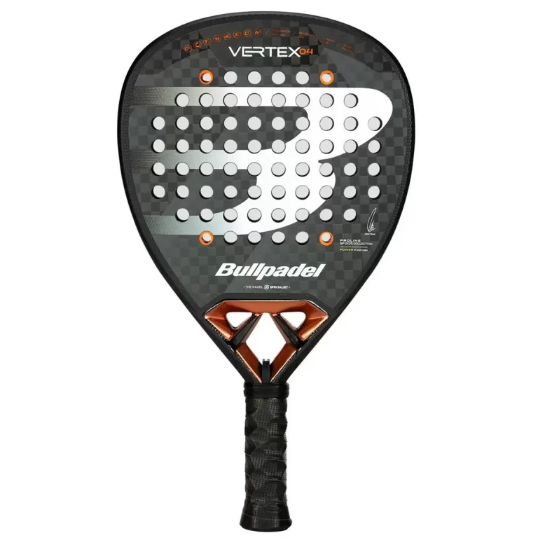 Juan Tellos racket 2025 är nya Bullpadel Vertex 04.