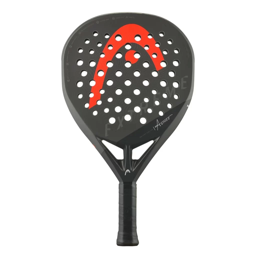 HEAD Extreme Pro är proffset Arturo Coello racket. En offensiv modell med massor av fart.