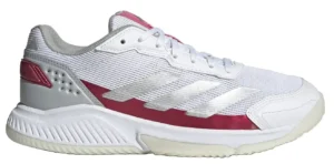 Adidas CourtQuick är vårt toppval i kategorin budget i vårt padelskor dam bäst i test.